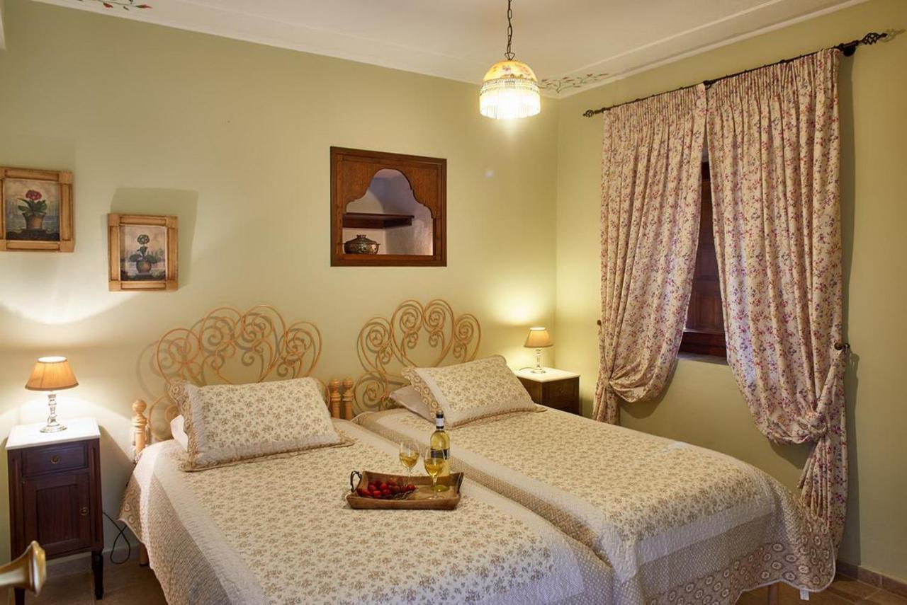 Triantafillies Guesthouse 포르테리아 외부 사진