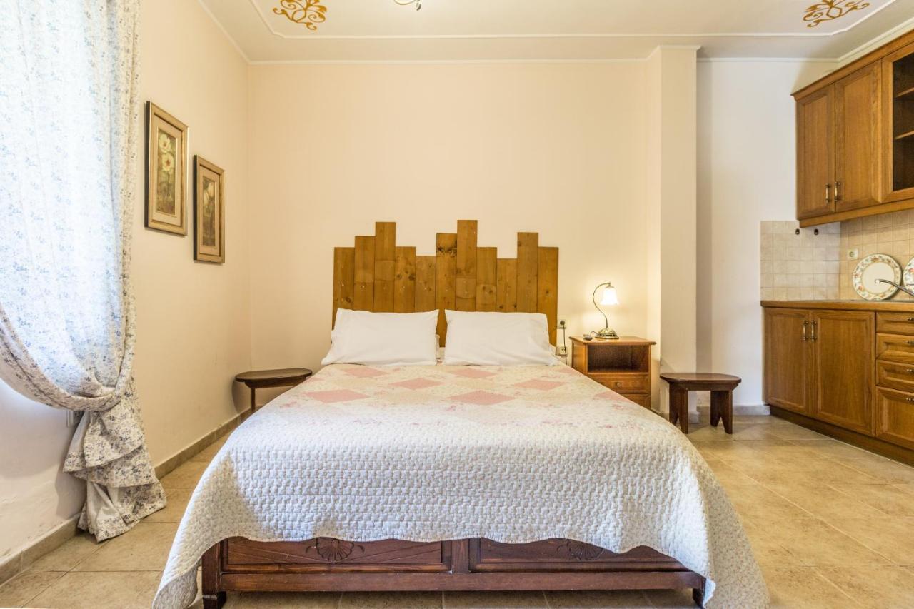 Triantafillies Guesthouse 포르테리아 외부 사진